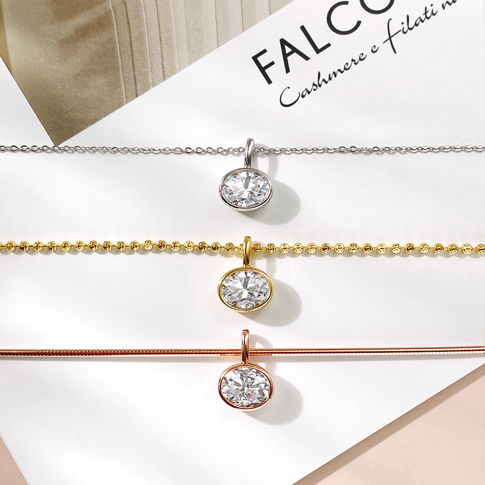 Collana OEVAS con Moissanite T - Bezels Set Pendant recensione e prezzo
